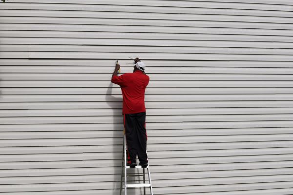 Loose Siding Repair in Vacaville